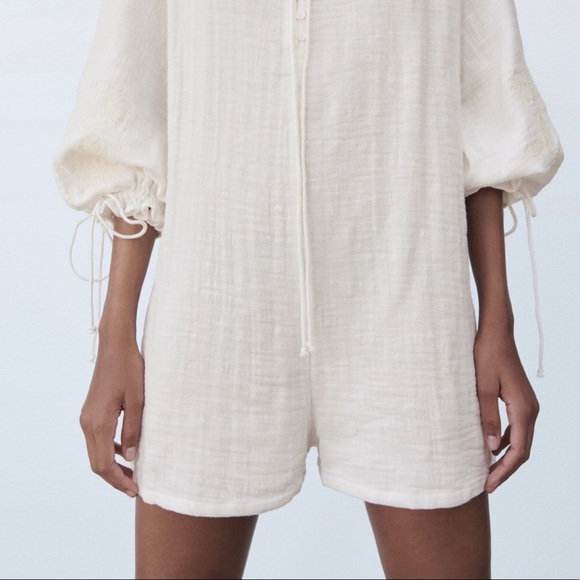 ROMPER WITH FLORAL EMBROIDERY - Picture 3 of 7